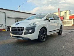 Weiß Gebraucht 2011 Peugeot 3008 Premium Limousine | 5.699 € (Fairer Preis)