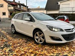 Weiß Gebraucht 2013 Opel Astra Eco Kombi | 3.999 € (Fairer Preis)