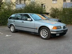 Silber Gebraucht 1996 BMW 323 Kombi | 3.000 € (Guter Preis)
