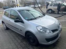 Silber Gebraucht 2008 Renault Clio II Kleinwagen | 2.999 € (Etwas zu teuer)