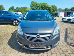 Grau Gebraucht 2015 Opel Meriva Style Van / Kleinbus | 3.999 € (Guter Preis)