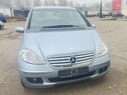 Blau Gebraucht 2007 Mercedes A180 Elegance Limousine | 1.799 € (Superpreis)