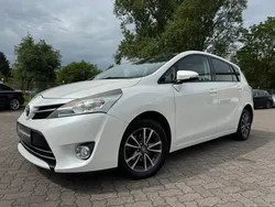 Weiß Gebraucht 2013 Toyota Verso Travel Van / Kleinbus | 8.100 € (Fairer Preis)