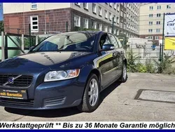 Blau Gebraucht 2008 Volvo V50 Kinetic Kombi | 4.450 € (Etwas zu teuer)