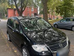Schwarz Gebraucht 2007 VW Touran Van / Kleinbus | 3.300 € (Fairer Preis)