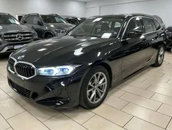 Schwarz Gebraucht 2022 BMW 330 Shadowline Kombi | 36.000 € (Guter Preis)