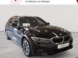BMW 330e