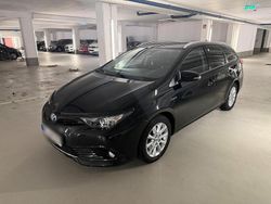 Schwarz Gebraucht 2018 Toyota Auris Hybrid Sport Kombi | 15.920 €