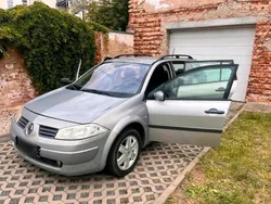 Silber Gebraucht 2004 Renault Mégane GrandTour Kombi | 700 € (Guter Preis)