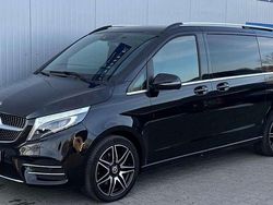 Obsidianschwarz metallic Gebraucht 2020 Mercedes V250 AMG line Van / Kleinbus | 61.999 € (Teuer)