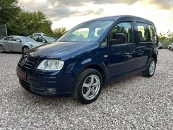Blau Gebraucht 2010 VW Caddy Life Van / Kleinbus | 8.490 € (Teuer)