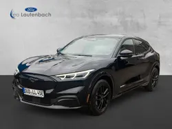 Iridiumschwarz metallic Gebraucht 2023 Ford Mustang Mach-E Premium SUV | 49.400 €