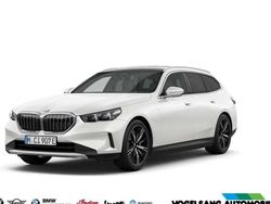Weiß Gebraucht 2025 BMW 550e Comfort Edition Kombi | 78.890 € (Guter Preis)