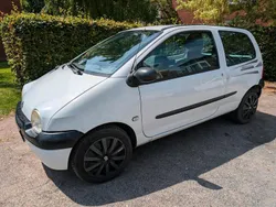 Weiß Gebraucht 2005 Renault Twingo Kleinwagen | 920 €