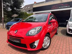 Rot Gebraucht 2009 Renault Twingo Kleinwagen | 4.490 € (Etwas zu teuer)