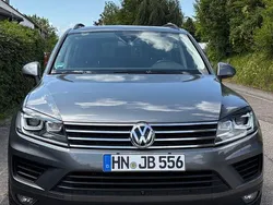 Grau Gebraucht 2015 VW Touareg Terrain Tech SUV | 27.500 € (Teuer)