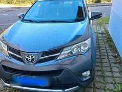 Grau Gebraucht 2014 Toyota RAV4 SUV | 13.000 € (Fairer Preis)