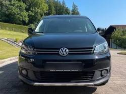 Schwarz Gebraucht 2014 VW Caddy Van / Kleinbus | 15.500 € (Teuer)