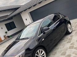Schwarz Gebraucht 2011 Opel Astra Kleinwagen | 3.000 € (Fairer Preis)