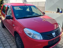 Rot Gebraucht 2009 Dacia Sandero Kleinwagen | 1.650 € (Fairer Preis)