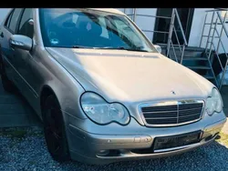 Mercedes 180