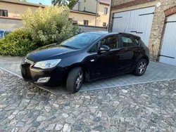 Schwarz Gebraucht 2011 Opel Astra Limousine | 3.900 € (Superpreis)