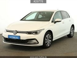 Weiß Gebraucht 2022 VW Golf Style Limousine | 20.990 € (Guter Preis)