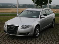Silber metallic Gebraucht 2005 Audi A6 Kombi | 15.900 €