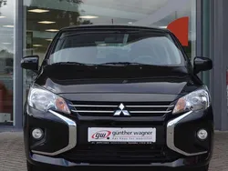 Schwarz Gebraucht 2024 Mitsubishi Space Star Select Limousine | 13.890 € (Etwas zu teuer)