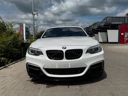 Weiß Gebraucht 2015 BMW M235 M Performance Coupé | 24.300 € (Guter Preis)