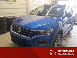 Ravennablau metallic Gebraucht 2020 VW T-Roc R-line SUV | 27.680 € (Etwas zu teuer)