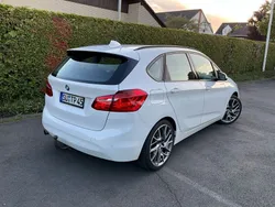 Weiß Gebraucht 2015 BMW 218 Active Tourer Van / Kleinbus | 9.300 € (Fairer Preis)