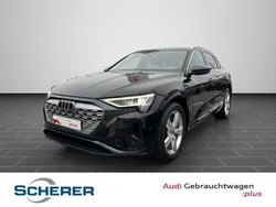 Mythosschwarz metallic (metallic) Gebraucht 2023 Audi Q8 e-tron Ambiente SUV | 62.690 € (Guter Preis)