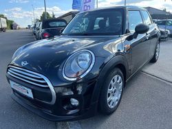Schwarz Gebraucht 2015 Mini ONE Kleinwagen | 8.499 € (Guter Preis)