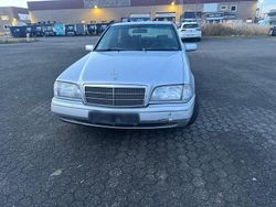 Silber Gebraucht 1994 Mercedes C180 Limousine | 1.700 €