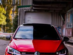 Rot Gebraucht 2019 VW Golf GTI Coupé | 29.999 €