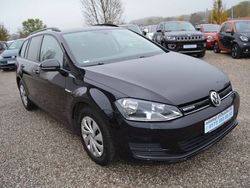 Schwarz Gebraucht 2016 VW Golf VII Trendline Kombi | 10.800 € (Fairer Preis)