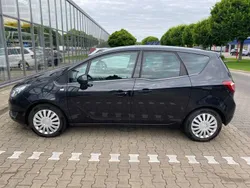 Schwarz Gebraucht 2017 Opel Meriva Van / Kleinbus | 11.000 € (Teuer)