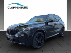 Schwarz Neu 2025 BMW X5 M Sport SUV | 109.325 € (Etwas zu teuer)