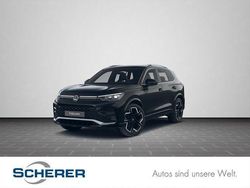 Grenadillschwarz metallic (metallic) Gebraucht 2025 VW Tiguan R-line SUV | 42.900 € (Etwas zu teuer)