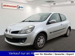 Silber Gebraucht 2006 Renault Clio III Dynamique Limousine | 1.499 € (Superpreis)