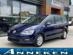 Blau atlantik blue metallic Gebraucht 2022 VW Sharan Comfortline Van / Kleinbus | 26.850 € (Fairer Preis)