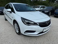 Weiß Gebraucht 2019 Opel Astra Edition Kombi | 13.799 € (Fairer Preis)