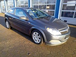 Grau Gebraucht 2008 Opel Astra GTC Edition Limousine | 2.995 € (Teuer)