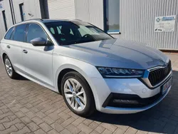 Silber Gebraucht 2021 Skoda Octavia Ambition Kombi | 19.999 € (Guter Preis)
