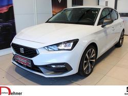 Weiß Gebraucht 2021 Seat Leon FR Limousine | 20.280 € (Fairer Preis)