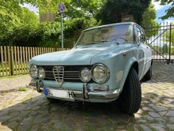 Blau Gebraucht 1966 Alfa Romeo Giulia 1300 Limousine | 23.970 €