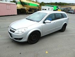 Silber Gebraucht 2007 Opel Astra Limousine | 2.737 € (Teuer)