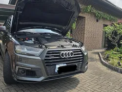 Grau Gebraucht 2016 Audi Q7 SUV | 26.900 €