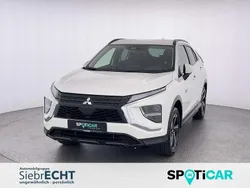 Weiß Gebraucht 2022 Mitsubishi Eclipse Cross Basis SUV | 20.970 € (Superpreis)